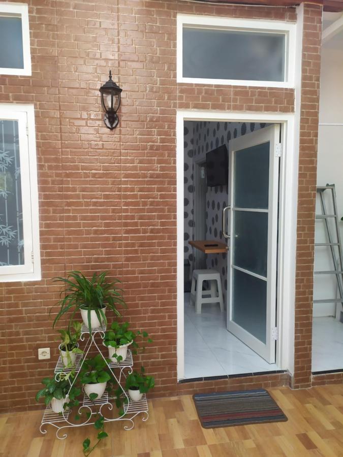 Sierra Villa Malang Exterior photo