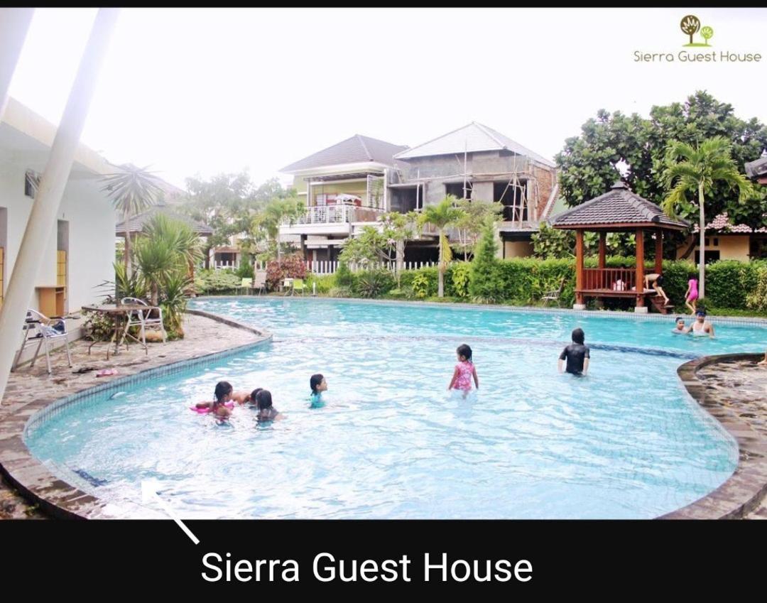 Sierra Villa Malang Exterior photo